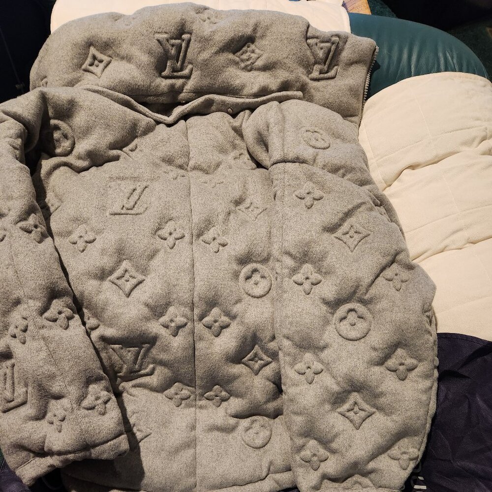 Louis Vuitton gray cashmere Boyhood Puffee Jacket